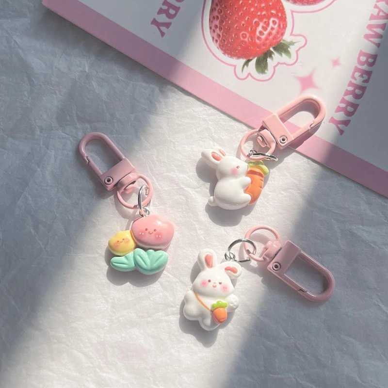 Rabbit Cute Keychain Resin Bunny Carrots Charm Kawaii Pendant Tulip Keyring For Women Girls Kids Couple Car Bag Lovely GiftX240919