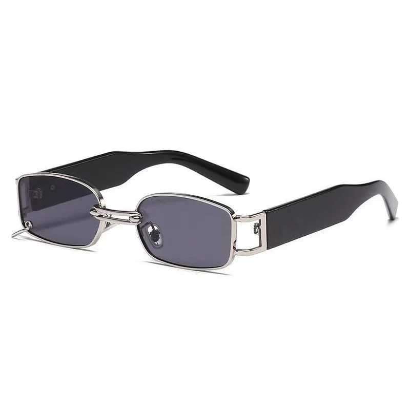 Fashion Punk Square Sunglasses Women Luxury Brand Small Frame Sun Glasses Female Rectangle Metal Mirror Oculos De Sol FemininoX240920