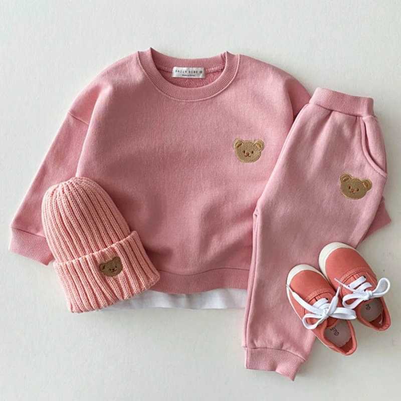 Korean version of spring and autumn cotton cute teddy bear round neck hoodie sports pants casual set for boys and girls M240920