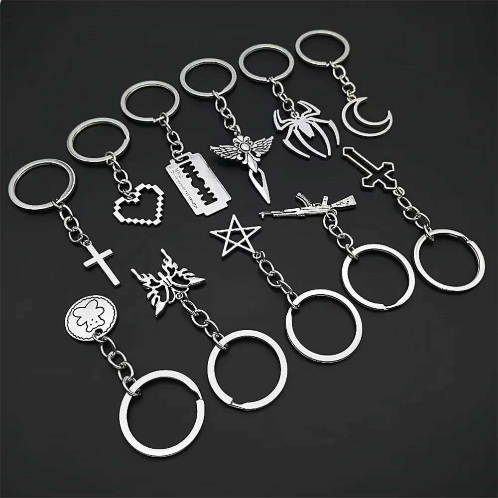 Spider Star Love Cross Butterfly Keychain Metal Pendant Fun Fashion Book Bag Car Metal Keyring Women and Mens Jewelry GiftX240919
