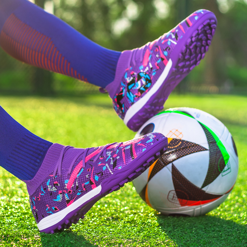 Purple Men Football Boots Indoor Futsal Grass Training Non Slip Soccer Cleats Ultralight Professional Studded Football Shoes