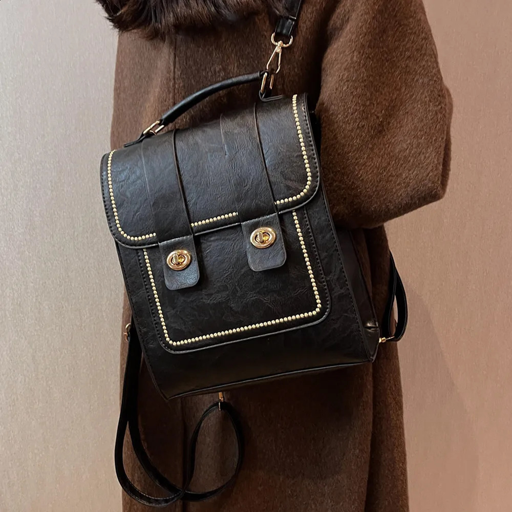 Toptrends Retro Leather Womens Backpack 2024 Womens Travel Bag University Girls School Bag Brown Black 240918