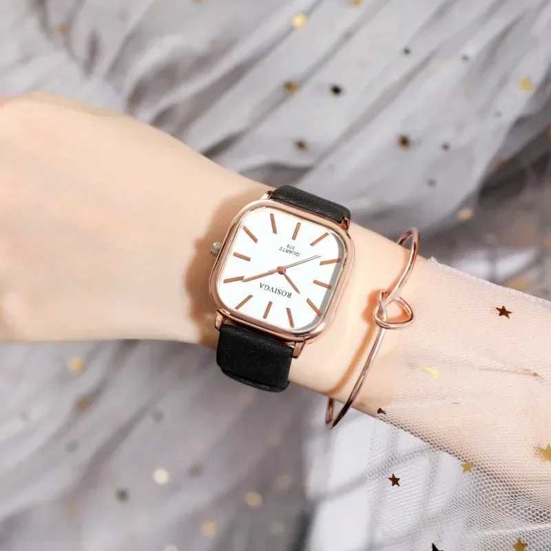 Retro Square Quartz Fashion Watch Simple Luxury Square Dial Waterproof Watches Leather Band Wristwatch for Men Women Clock RelojX240920