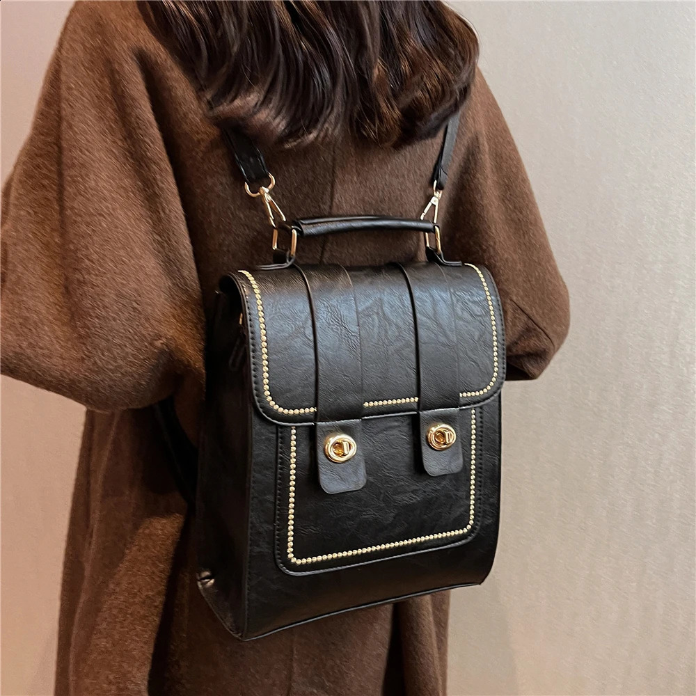 Toptrends Retro Leather Womens Backpack 2024 Womens Travel Bag University Girls School Bag Brown Black 240918