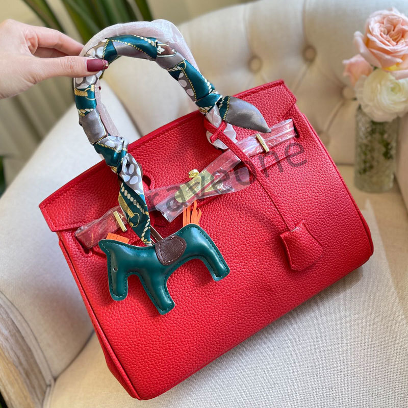 2024 Evening Bags Tote Bag Large Handbag Women Shoulder Shopping Cowhide Grain Genuine Leather Plain Gold Metal Buckle Quality Flap Letter Print