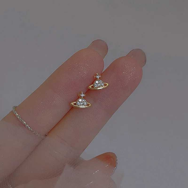 Trendy Planet Earrings Silver Perforated Womens Moon Star Crystal Zircon Earrings Tragus Cartilage Body Jewelry W240919