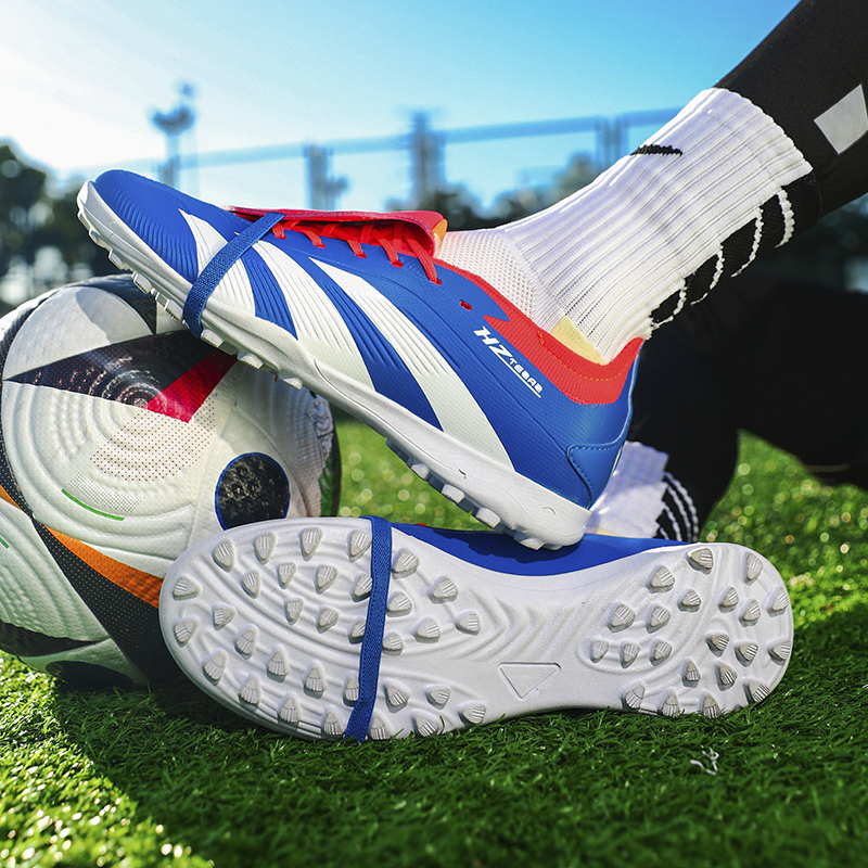 Men Soccer Shoes TF/FG Professional Society Athletic Football Field Boots Anti Slip Indoor Futsal Sports Cleats Football Shoes