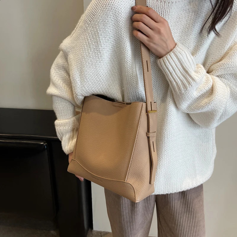Zipper InteriorComparison Shoulder Bag Soft Womens Fashion Bucket Womens Handbag Bolsas Para Mujeres 240918