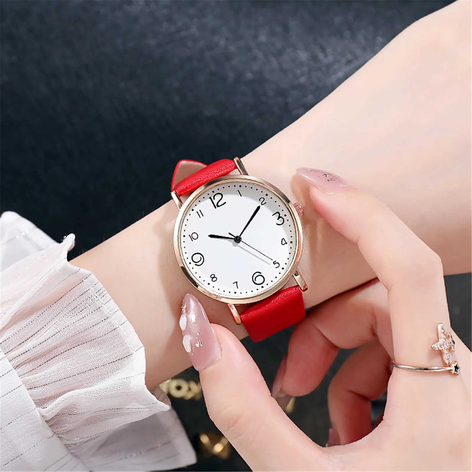 Popular Women Net With Stars Decoration Wild Belt Watch Fashionable Simple Style Quartz Wristwatch Reloj Mujer Free ShipingX240920