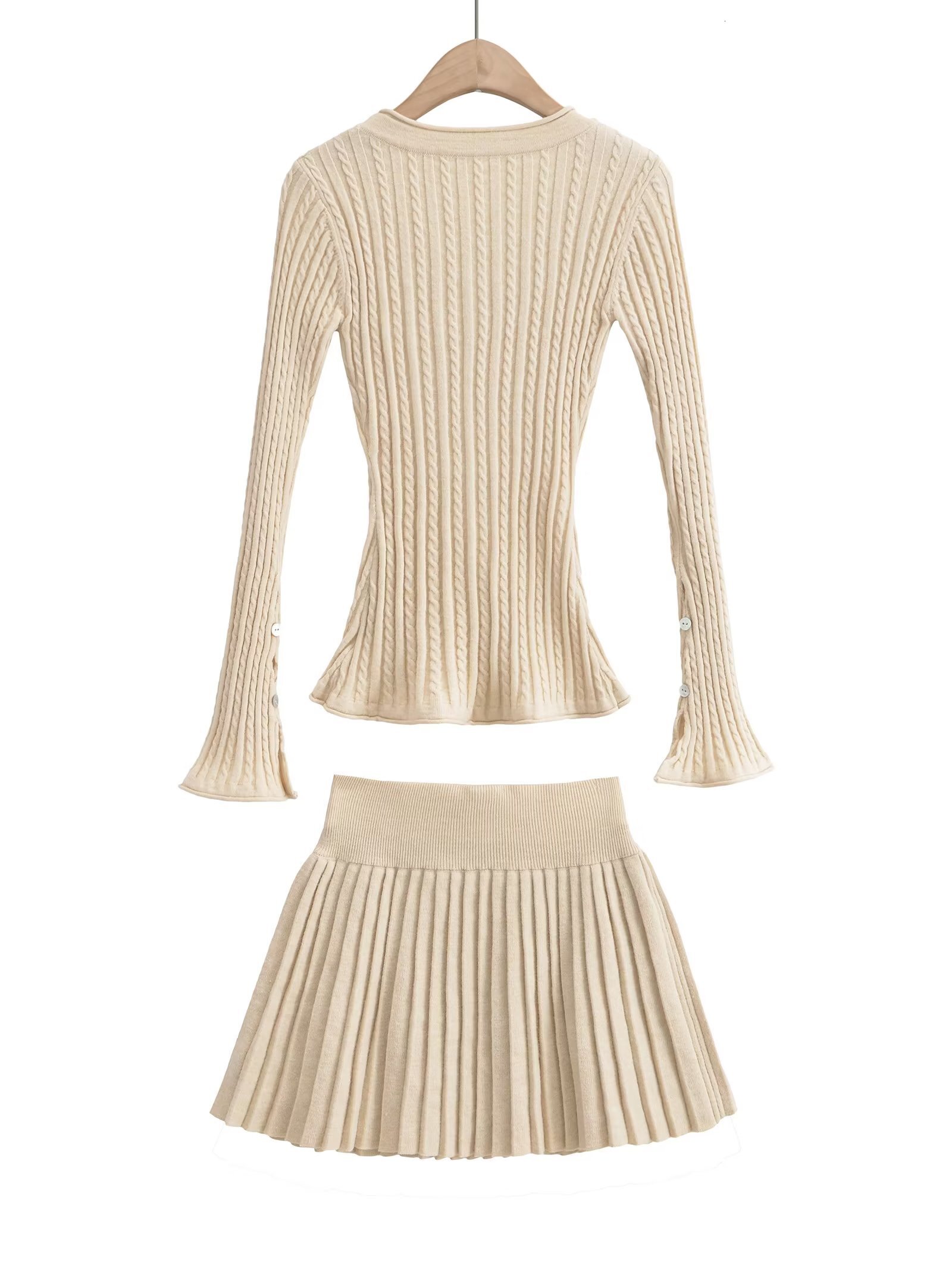 4 Colors Preppy Style 2 Pieces 1 Set V Neck Twist Knit Cardigan Retro Women Elastic Waist Pleated Mini Skirt Matching Suits