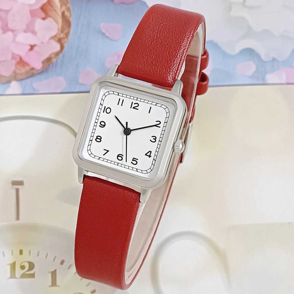 Hot Sale Woman Quartz Watch Leather Strap Square Dial Student Luxury Gift Wristwatches Dropshipping Relojes Para MujerX240920