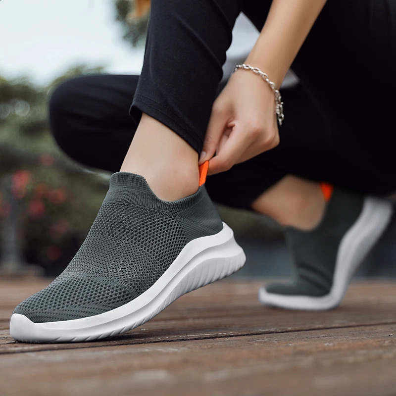 Men Casual Shoes Ultralight Comfortable Walking Shoes Unisex Men Women Sock Mouth Sneakers Tenis Masculino Zapatillas 240914