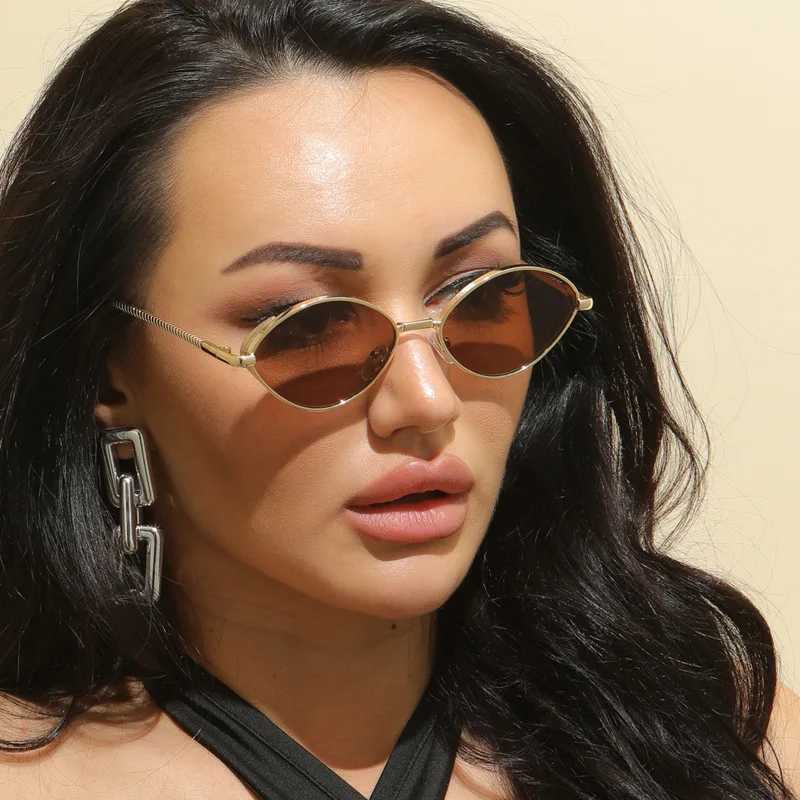 New Fashion Oval Sunglasses Women Diamond Thread Leg Sunglasses Vintage Metal Frame Quality Sun Shades UV400 EyewearX240920