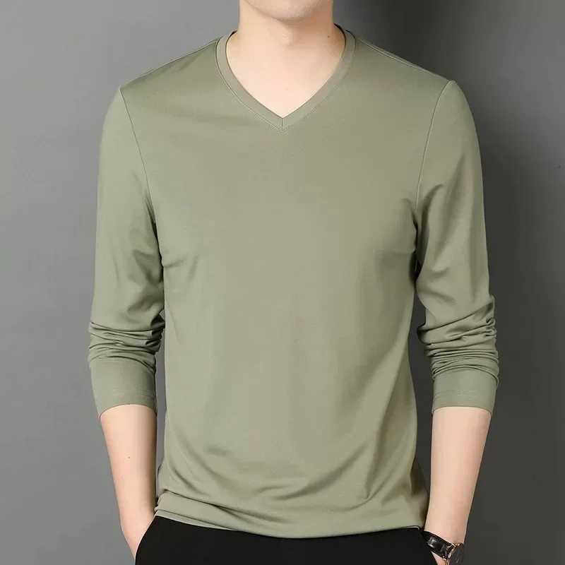 2023 Mens Long Sleeve T-shirt Casual Autumn Collection Slim Fit V-neck Top Base Layer Clothing Smooths Your SilhouetteX240919