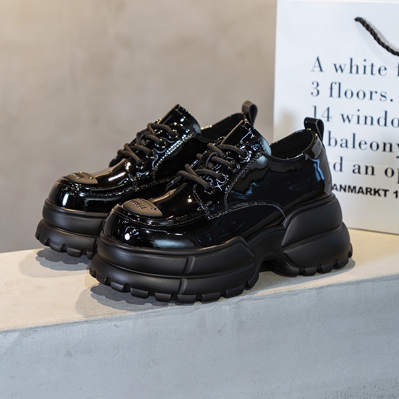 2024 autumn new British style thick soled high rise small leather shoes, casual versatile, sponge sole, loafers, trendy and versatile