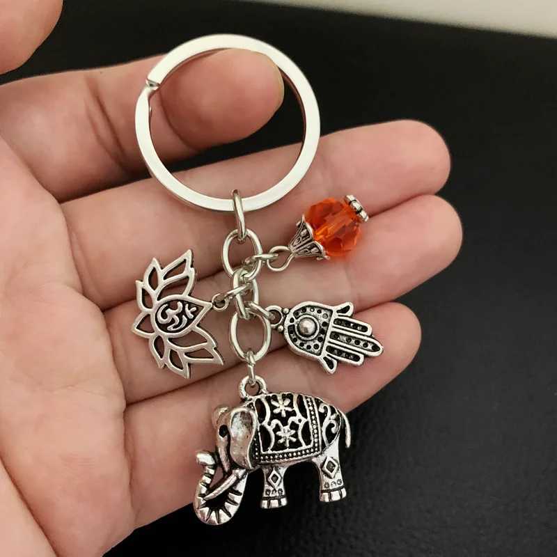 New Tribal Ethnic Keychains Unique Bohemia Gift Key Holder Lotus Jewelry Hand Elephant Car Keychain For WomenX240919
