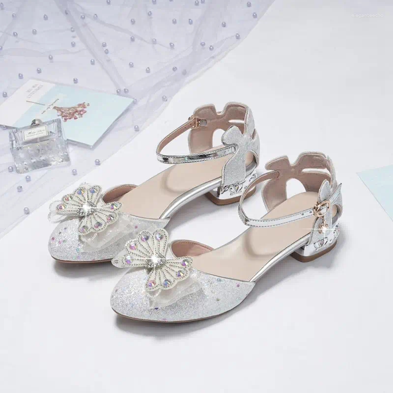 2025 S Fashion Designer Sandals ORCHALISA Princess Girls Round Toe Bowknot Rhie Butterfly Buckle Strap Small Size Sweet Women Shoes