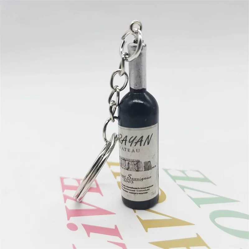 Simulation Resin Beer Wine Bottle Keychain for Women Men Fashion Car Bag Keyring Pendant Accessions Jewelry Gift Wholesale 2023X240919