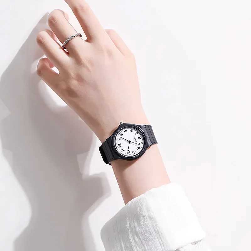 Simple Fashion Quartz Watch for Women Student Wrist Watches Silicone Strap Watch Wholesale Reloj Mujer Elegante Reloj De MujerX240920