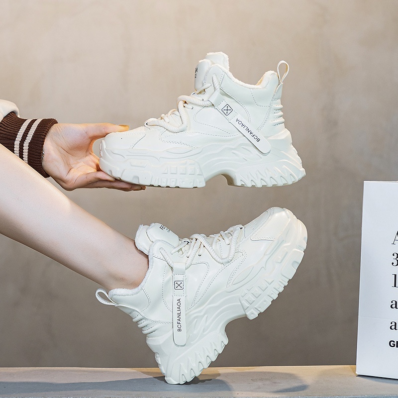 Small fluffy dad with visible feet, thick soles, small stature, increased height inside, women's winter cotton shoes, versatile, lightweight, and