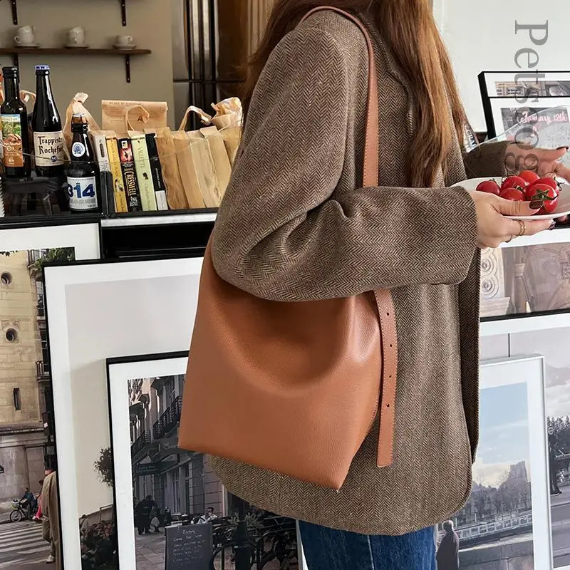 Casual Ladies Handbags Brown Vintage Large Capacity Crossbody Bag Soft Pu Leather Womens Bucket Bags Fashion Shoulder Bags 240918
