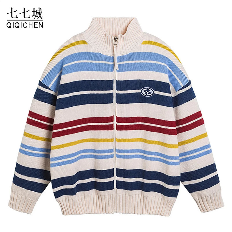 Autumn Striped Cardigan Men Harajuku Zipper Stand Neck Casual Sweaters Fashionable Korean Loose Jumpers Spring Couple Streetwear 240919