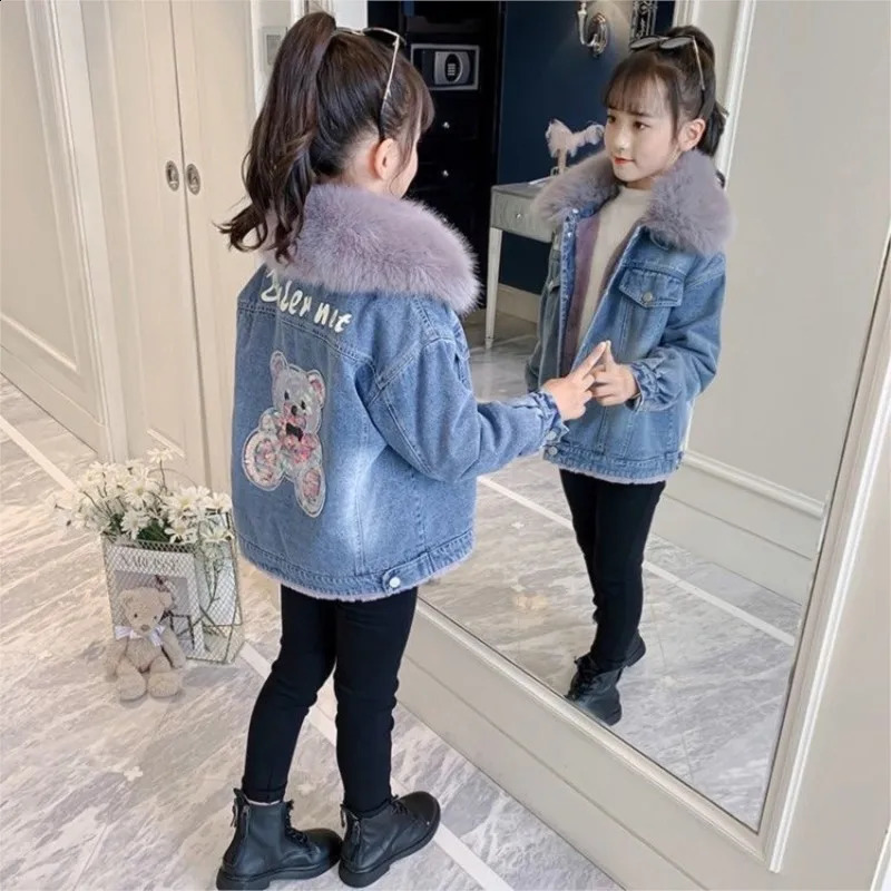 2025 Korean Winter Girl Denim Jacket Cartoon Sequined Bear Plus Velvet Girl Outerwear Coat 314 Years Kids Teenage Girl Parka 251027