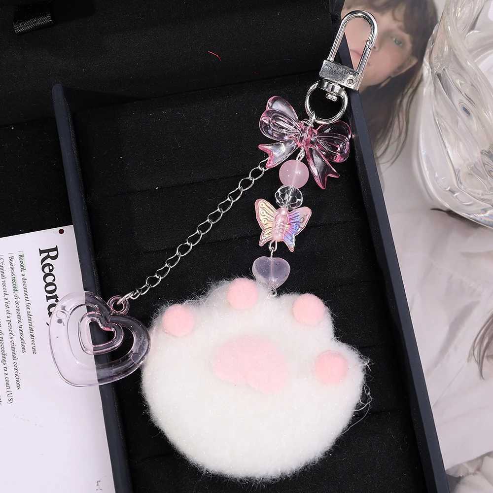 Lovely Plush Cats Paw Keychain Pendant Cute Pink Velvet Kitten Heart Bag Accessories Keyring Buckle Perfect Gift for Women GirlsX240919