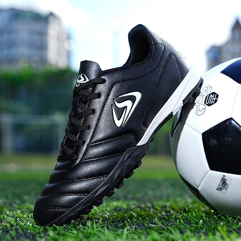 Men Soccer Shoes TF Match Comfortable Soccer Grass Cleats Breathable Sport Outdoor Training Shoes Drop Shipping Football Boots