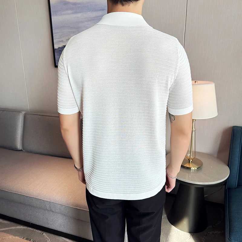 Men Knitted Polo Shirt 2024 New Light Thin Breathable Solid Casual Collar Short Sleeved Stripe T-shirt High-quality Men ClothingX240920