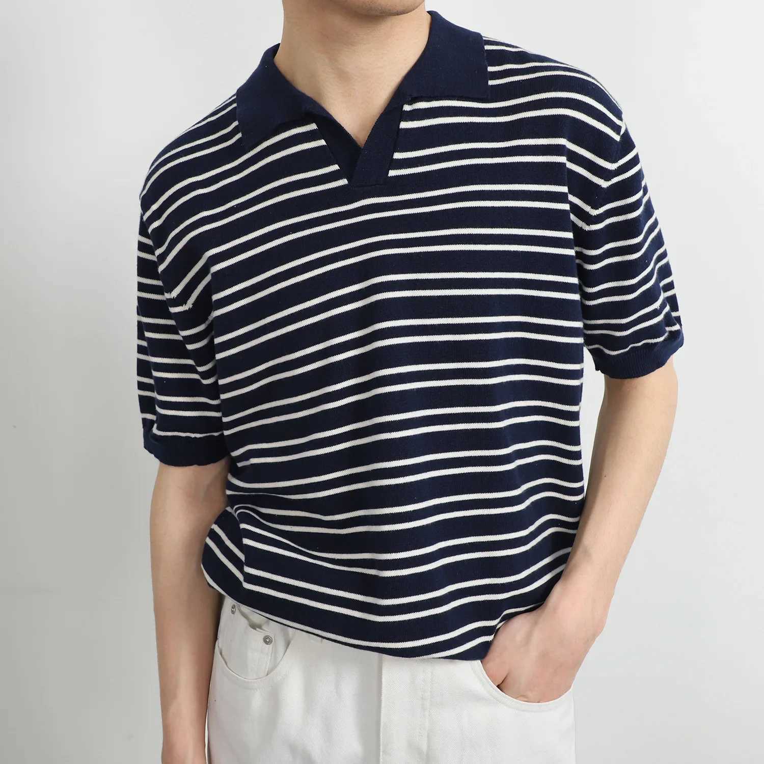 2022 Summer New V-neck Ice Silk Striped Polo Shirt For Men Short Sleeves Trendy Versatile Simple Fashionable Lapel T-shirtX240920