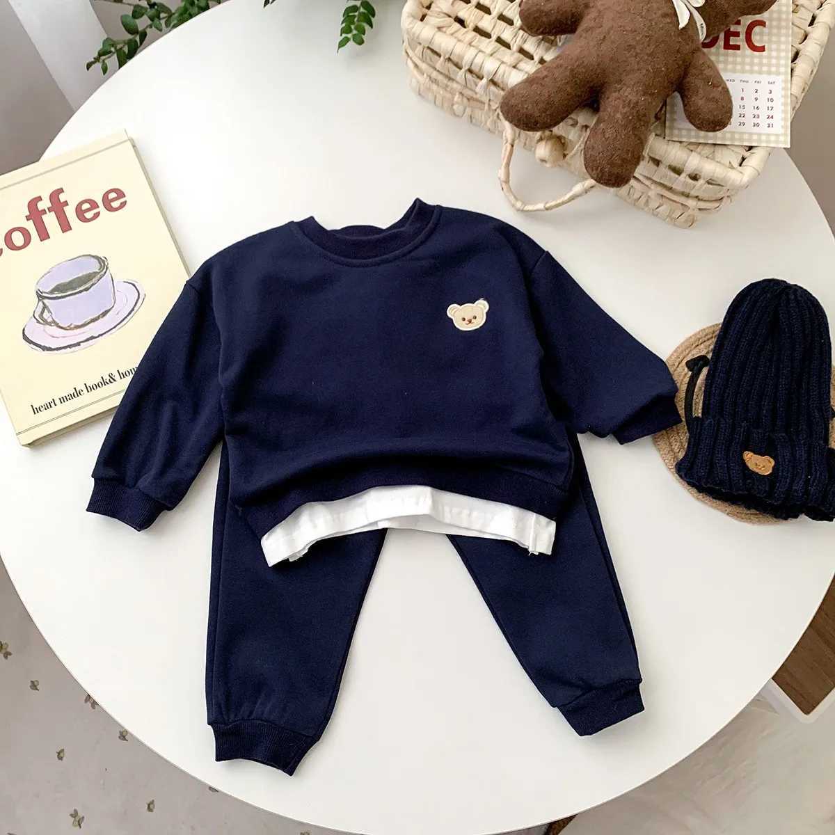 Toddler Outfits Baby Boy Tracksuit Cute Bear Head Embroidery Sweatshirt And Pants 2pcs Sport Suit Fashion Kids Girls Clothes Set Z240920
