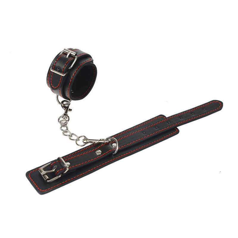 Male and female use of black PU plush handcuffs for binding, restraint, and tight binding, as well as adult sex toys