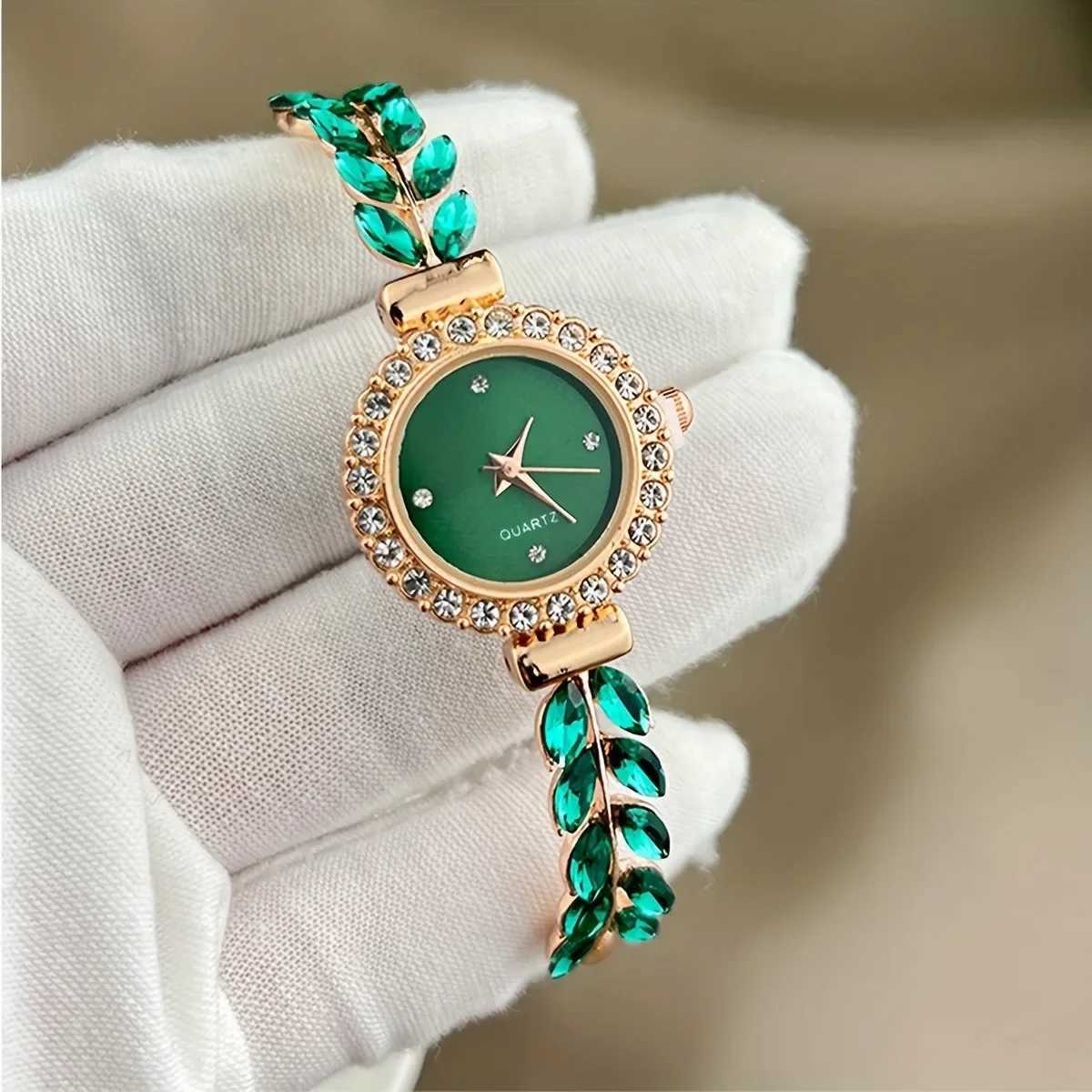 Vintage Elegant Baroque Rhinestone Quartz Womens Watch Sparkling crystal classic design perfect accessory for daily wearX240920