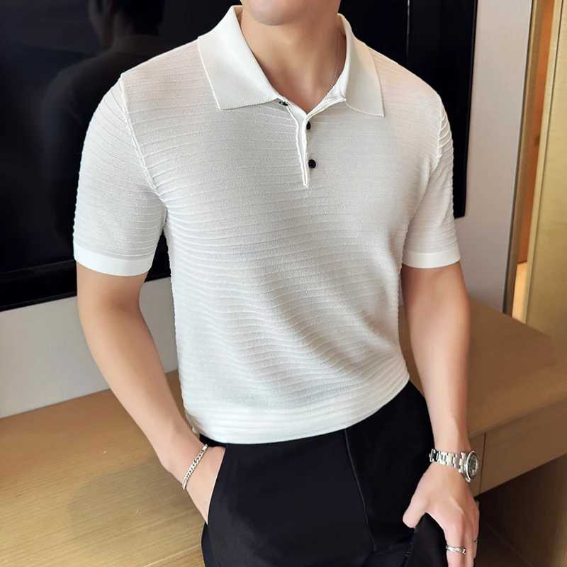 Men Knitted Polo Shirt 2024 New Light Thin Breathable Solid Casual Collar Short Sleeved Stripe T-shirt High-quality Men ClothingX240920