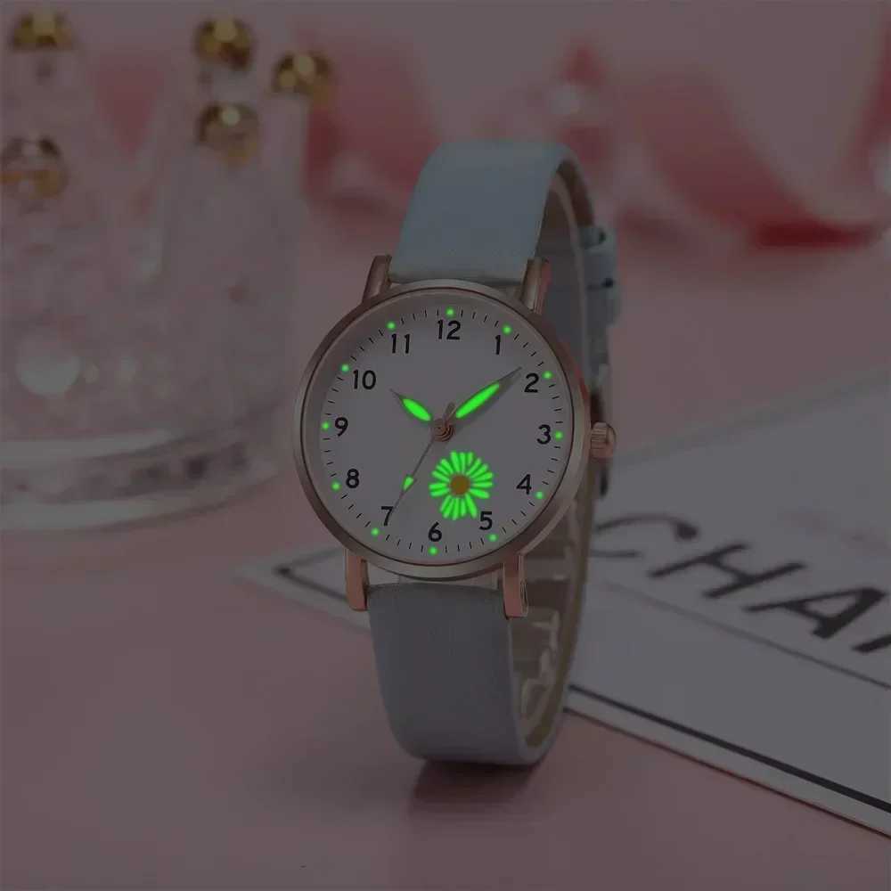 Trendy Ladies Wrist Watches Luminous Women Simple Watches Casual Leather Strap Quartz Watch Clock Montre Femme Relogio FemininoX240920