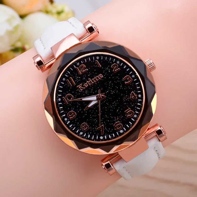 Casual Romantic Starry Sky Women Watches Fashion Ladies Wrist Watch Simple Leather Female Clock Relogio FemininoX240920
