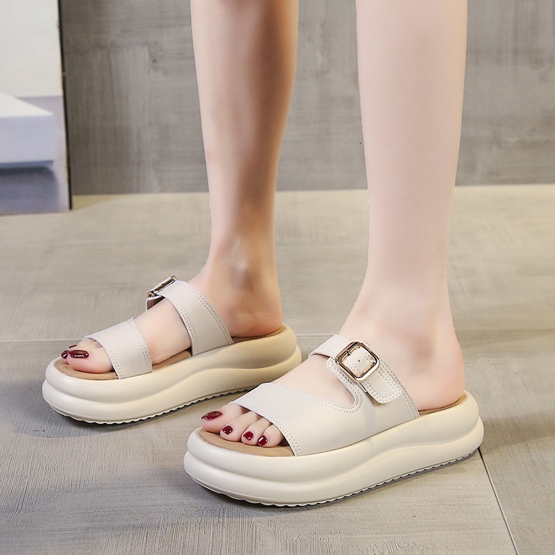 2024 New Pine Cake Thick Metal Letter One word Korean Edition Soft Sole Beach Slippers for Women's Summer Outwear