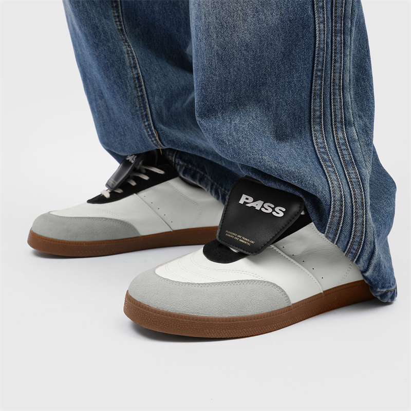 2025 new Style Classic Couples Skate Haruku Designer Skateboard Shoes Breathable Vulcanized Sneakers Men Streetwear Trainers 3090 board