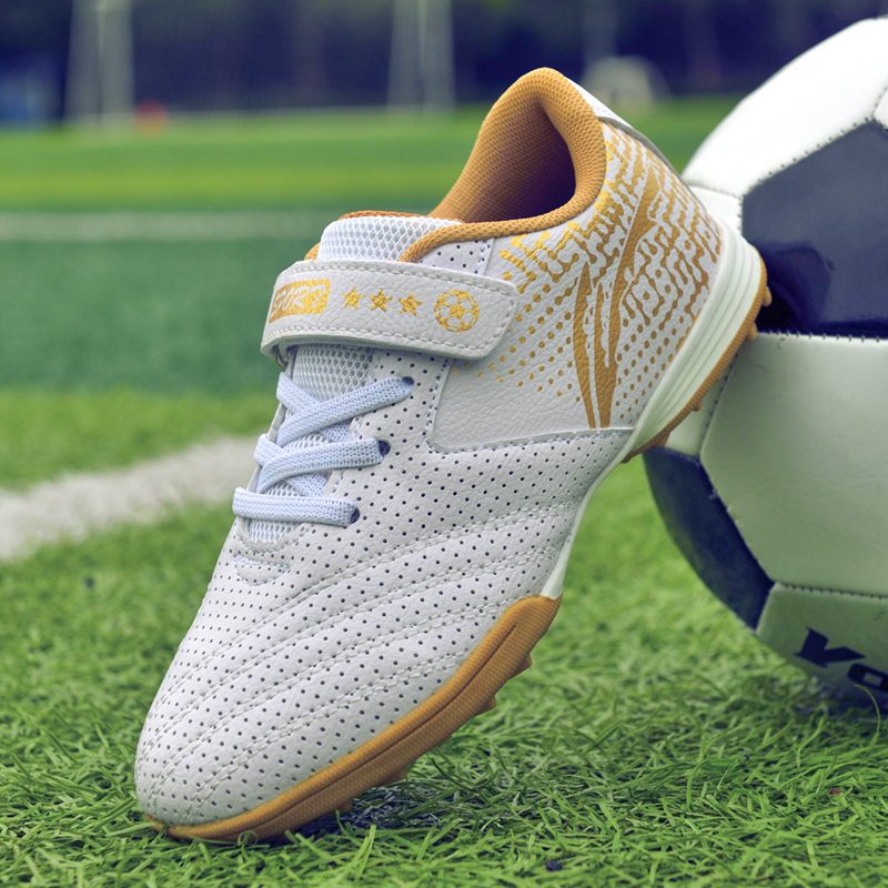 Children's Leather Breathable TF Football Shoes Students Outdoor Anti slip and Wear resistant Sneaker Fashion Trendy Footwear
