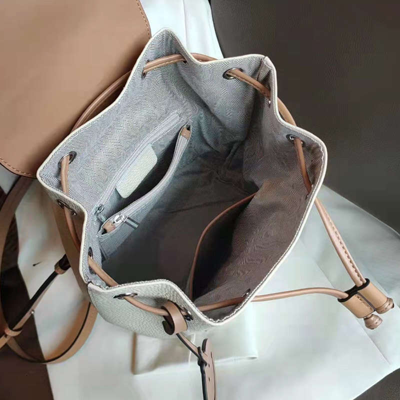 Fashion Female Genuine Leather Backpac Large Capacity Women Shoulder Bags Solid Color Casual Lady's Commute Backpack Hot Sale