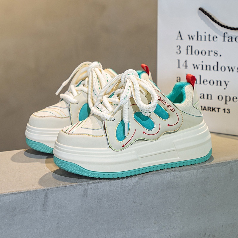 New thick bottomed sponge cake with a 7cm increase inside, street photo versatile bread shoes, Korean version casual sports shoes for women