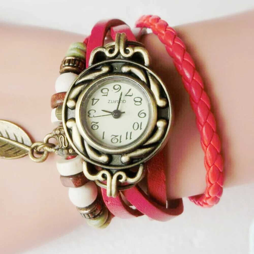 Women Solid Color Belt Wristwatch Fashionable Retro Small Dial Quartz Clock Design Sense Female Minority Versatile WatchX240920