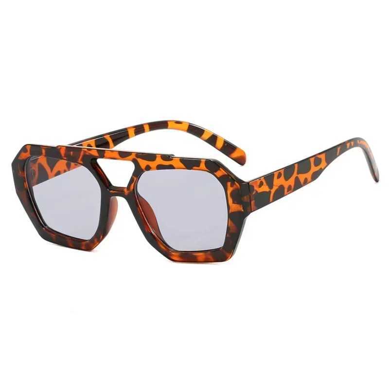 Retro Double Bridges Womens Sunglasses Big Frame Leopard Brown Gradient Eyewear Fashion Luxury Designer Sun Glasses Men ShadesX240920