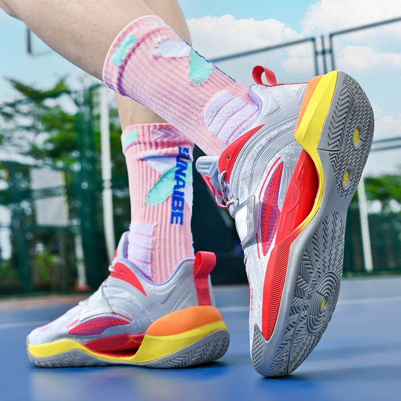 High-quality Men's Basketball Shoes Women Kyrie Shoes Basketball Sneakers Outdoor Rubber Anti Slip Sports Training Shoes Male