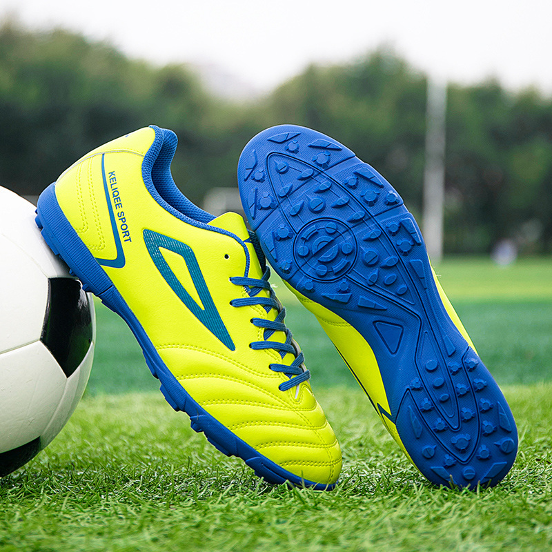 Green Men's Sneakers Football Training Shoes High Quality Leather Indoor Soccer Boots Men TF Futsal Shoes zapatos de futbol 2023
