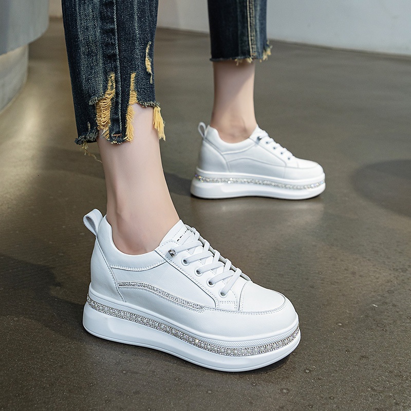 2024 Autumn New White Women's Thick soled Sponge Cake Shoes Water Diamond Pearl Lace