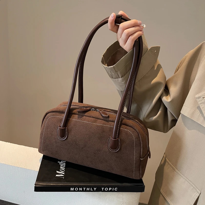 Retro artificial suede womens shoulder bag solid color Versatile bottom bag zipper handbag womens high-quality handbag wallet homeless bag 240918
