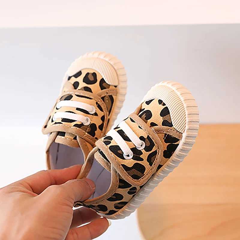Kids Casual Shoes Lace Up Canvas Shoes Girls Sneakers Leopard Baby Children Sneaker Boys Running Sport Shoe Slip on Loafer White M240920