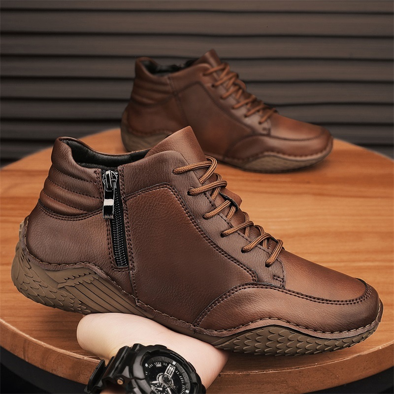 2024 designer's new men's shock-absorbing casual leather comfortable casual walking ankle boots retro style men's plush warm snow shoes